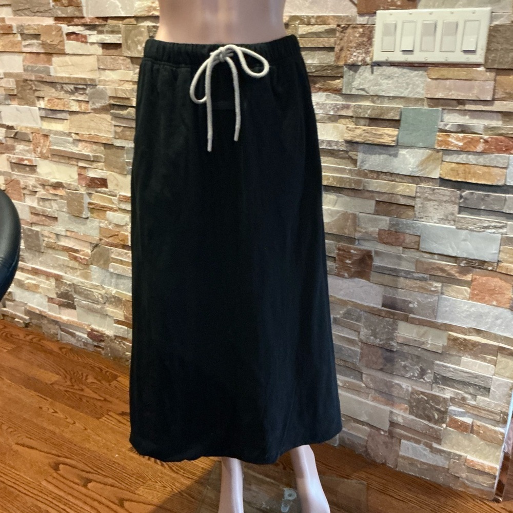 Fear of God Essentials Women’s Jersey Skirt in Black